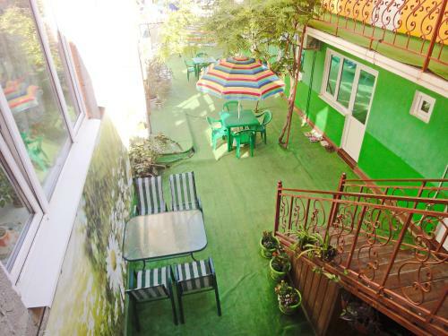 Hostal Kamena Guesthouse