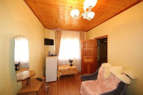 Hostal Guesthouse Veseliy Rapan