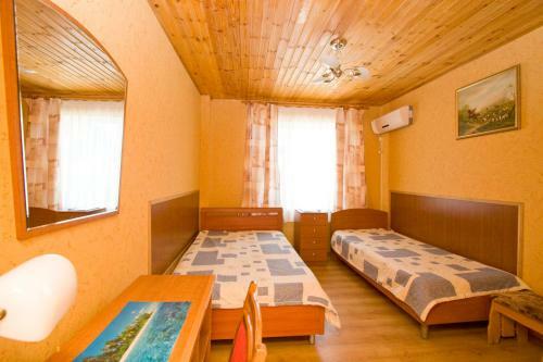 Hostal Guesthouse Veseliy Rapan