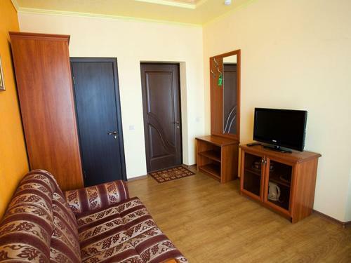 Hostal Yunona Guest House