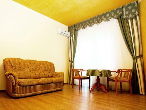 Hostal Yunona Guest House