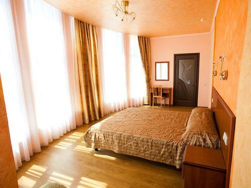 Hostal Yunona Guest House