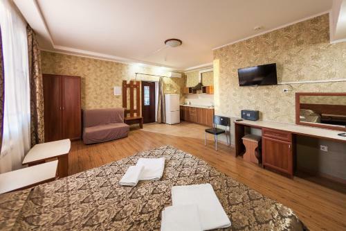 Hostal Anapa-patio Guest House