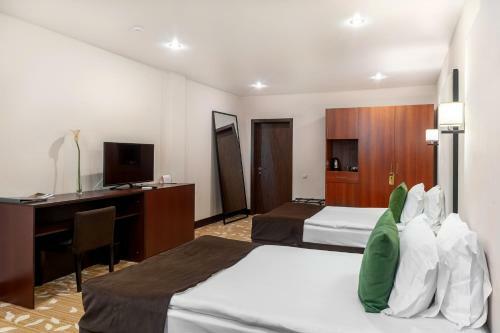 Garden Hotel And Spa
