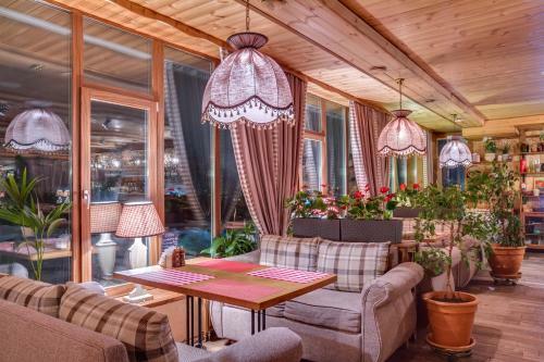 Garden Hotel And Spa