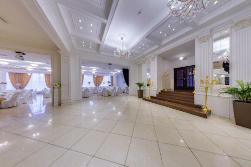 Garden Hotel And Spa