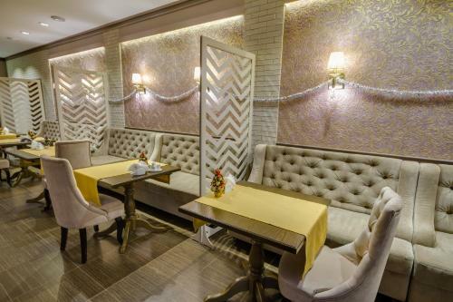 Elbrus Hotel