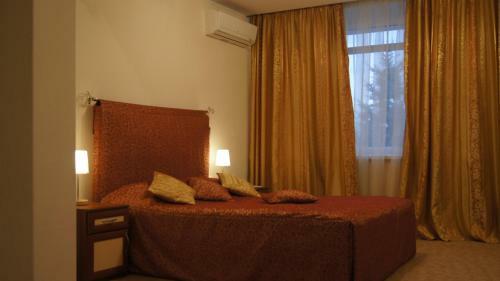 Dis Hotel