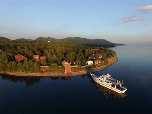 Baikal Seasons Hotel