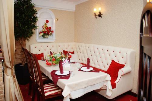 Hotel Gostinitsa Piramida