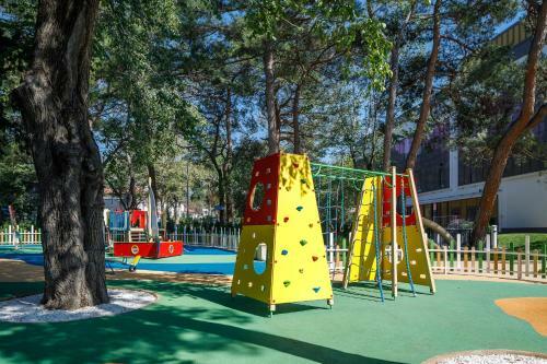Primorie Grand Resort Hotel