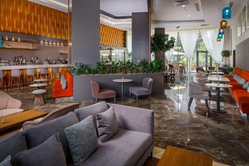 Primorie Grand Resort Hotel
