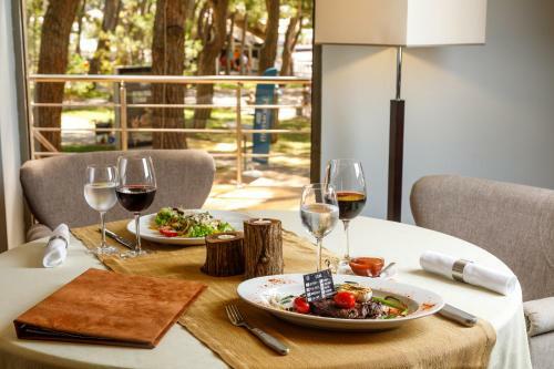 Primorie Grand Resort Hotel