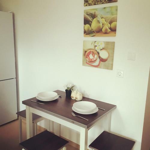 Hostal Omela Family