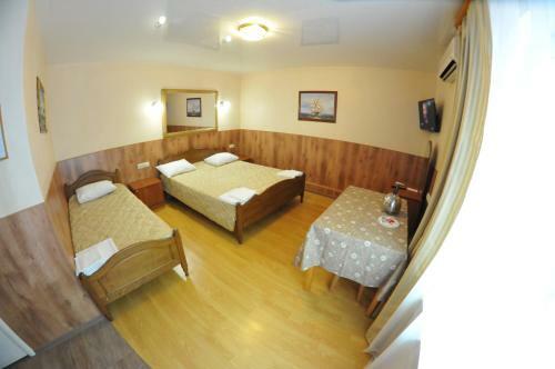 Hostal Guesthouse Domino