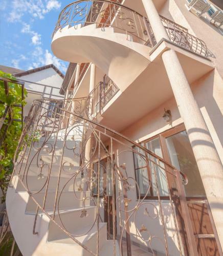 Hostal Guest House Vinogradnaya Lestnitsa