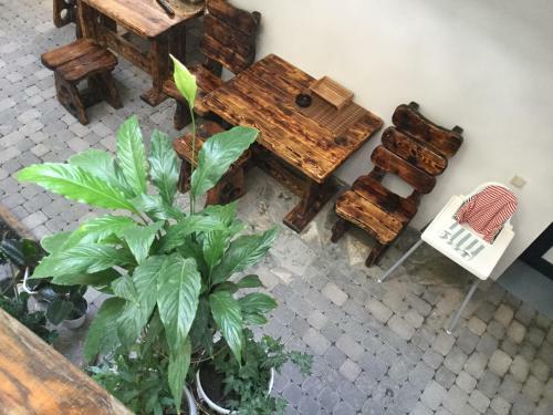 Hostal Lakoniya Guest House