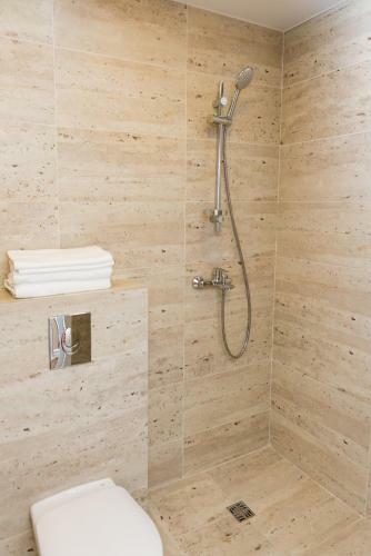 Hostal Dolce Vita Club