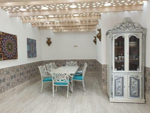 Hostal Dolce Vita Club