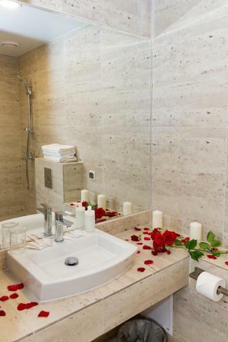 Hostal Dolce Vita Club