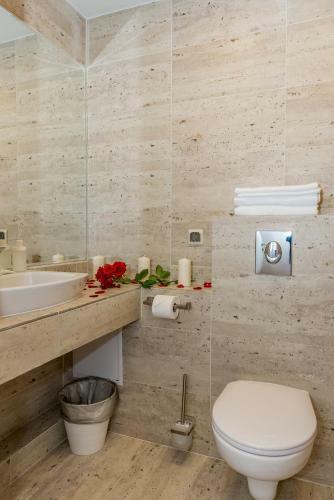 Hostal Dolce Vita Club