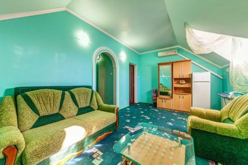 Hostal Ellina Guest House