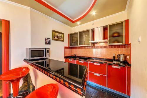 Hostal Ellina Guest House