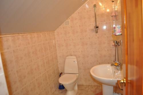 Hostal Guest House V Gostyah U Koli