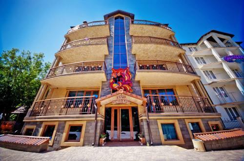 Zhar-ptitsa Hotel