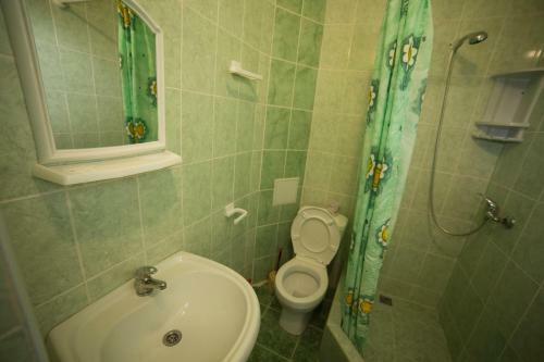 Hostal Guest House Karina