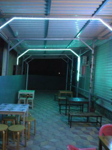 Hostal Veselaya Akula Guest House