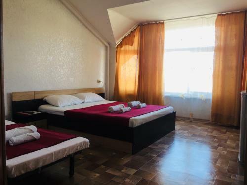 Hostal Guest House Lenart