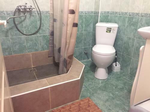 Hostal Guest House Lenart