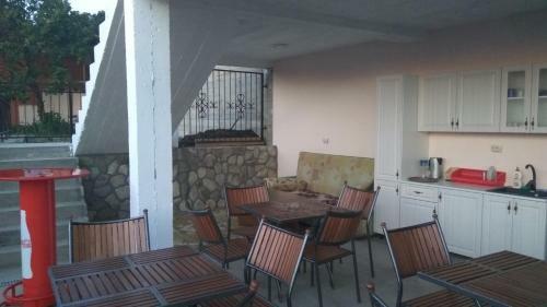 Hostal Guest House Lenart
