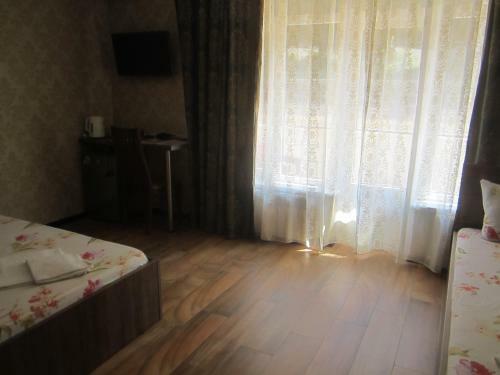 Hostal Gostevoy Dvor Parus Guest House