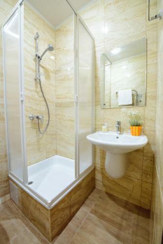 Hostal Gostevoy Dvor Parus Guest House