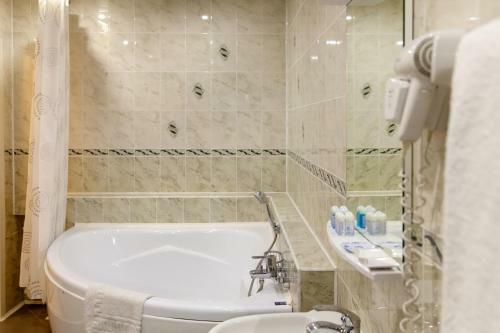 Vodoley Hotel