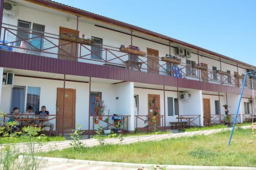Hostal Guest House Leto