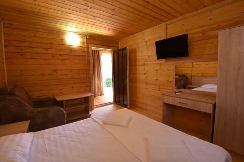 Guest Complex Arna