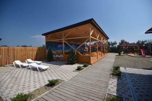 Guest Complex Arna
