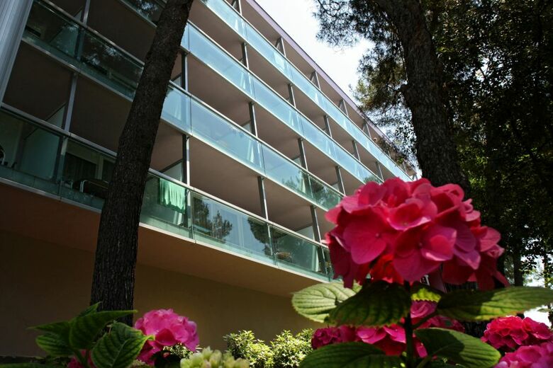 Wellnes Hotel Aurora