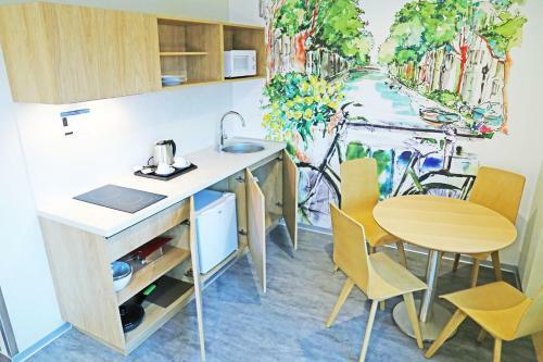 Europa Hotel And Apartment