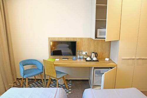 Europa Hotel And Apartment