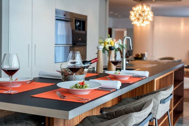 Crystal House Suite Hotel & Spa