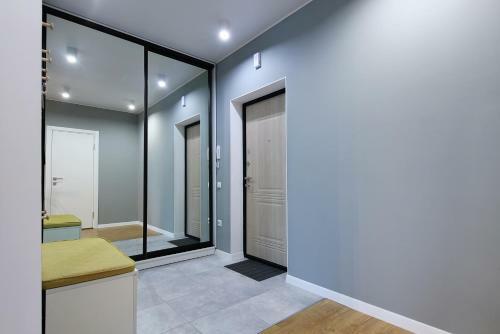 Apartment With River View (Oktyabrskaya 57)