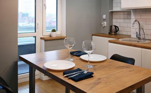 Apartment With River View (Oktyabrskaya 57)