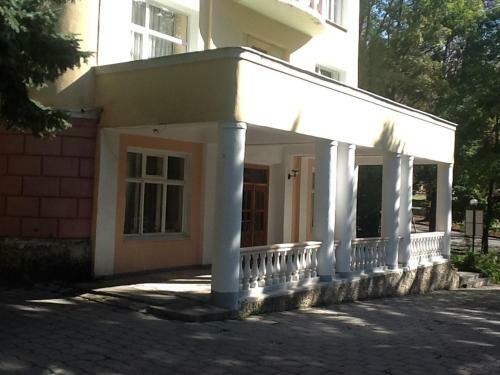 Hotel Pansionat Rodina