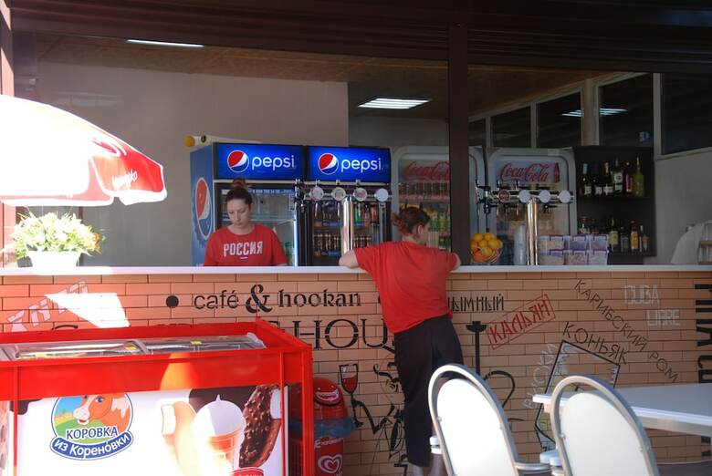Hostal Hotel "peak Season"
