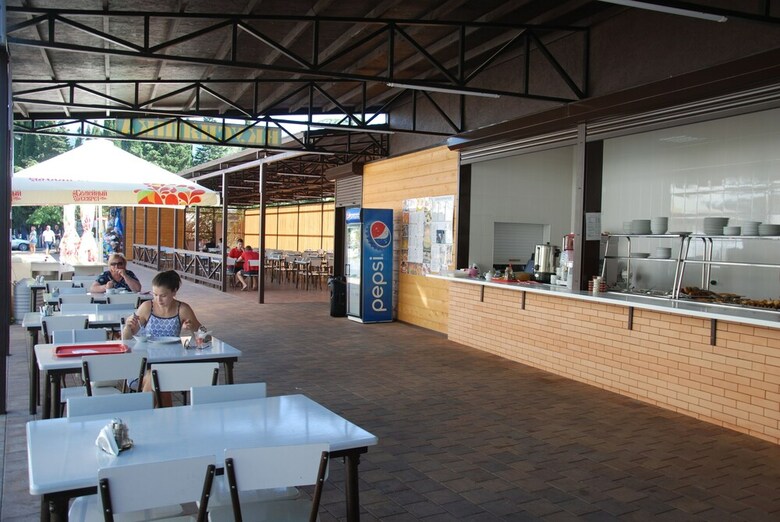 Hostal Hotel "peak Season"