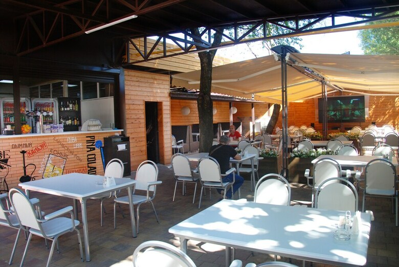 Hostal Hotel "peak Season"
